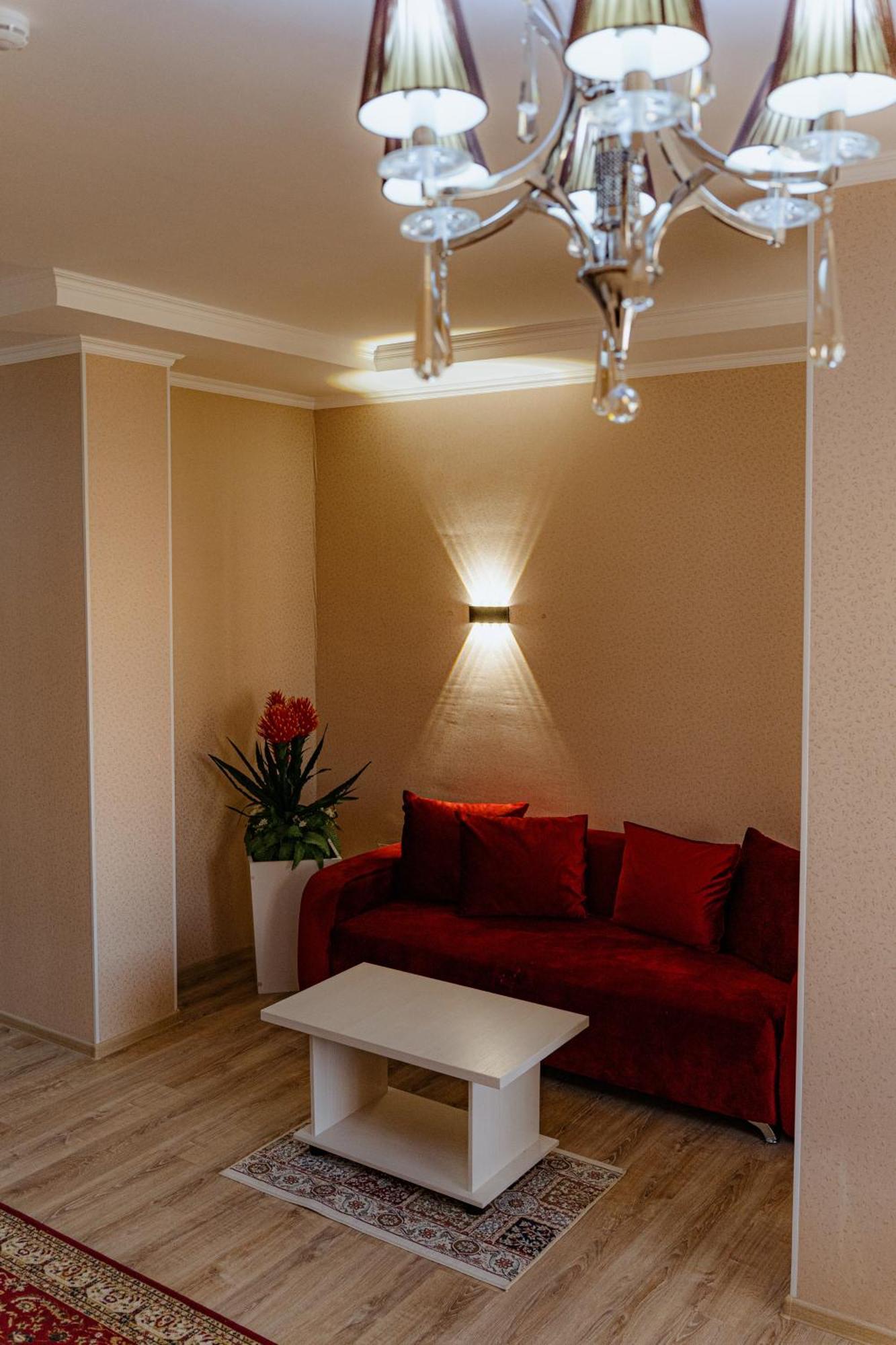 Union Plaza Hotel Астана Екстериор снимка
