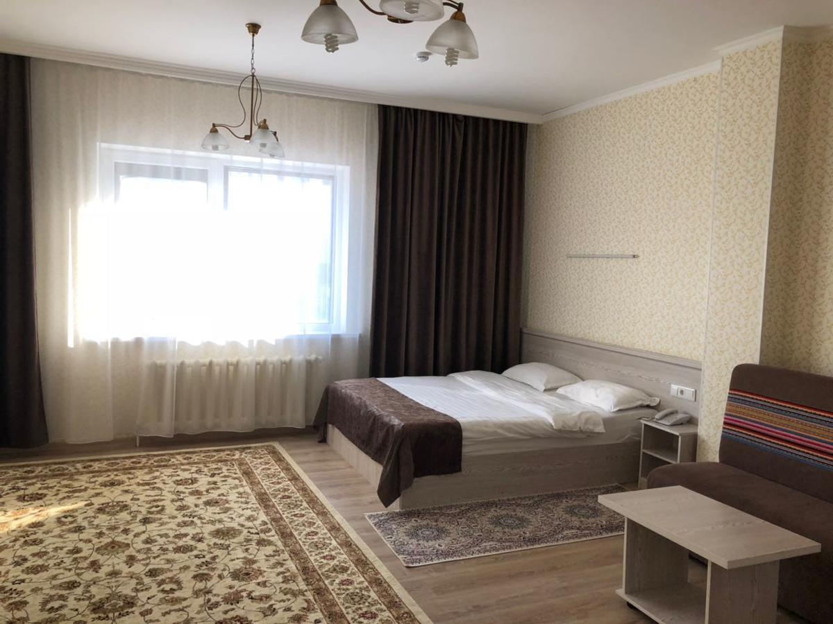Union Plaza Hotel Астана Екстериор снимка